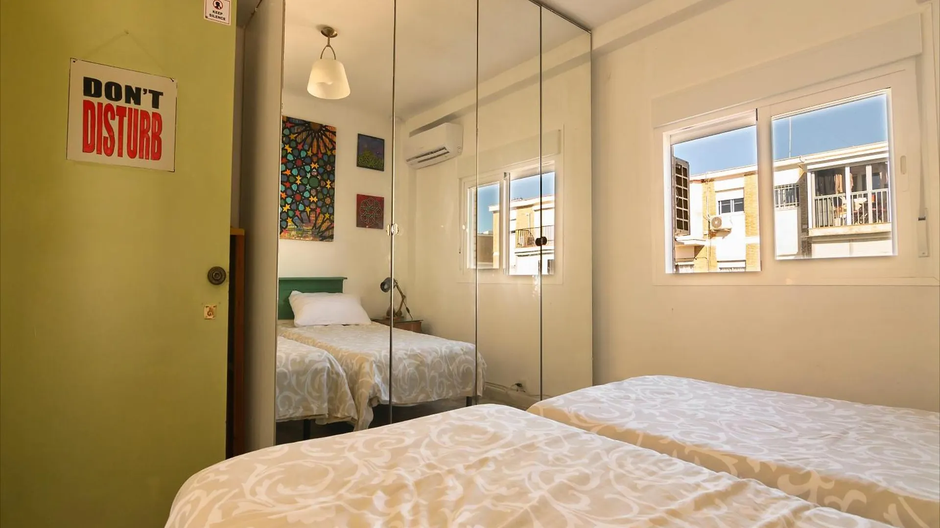 Homestay Habitaciones Green Door B&B Camas