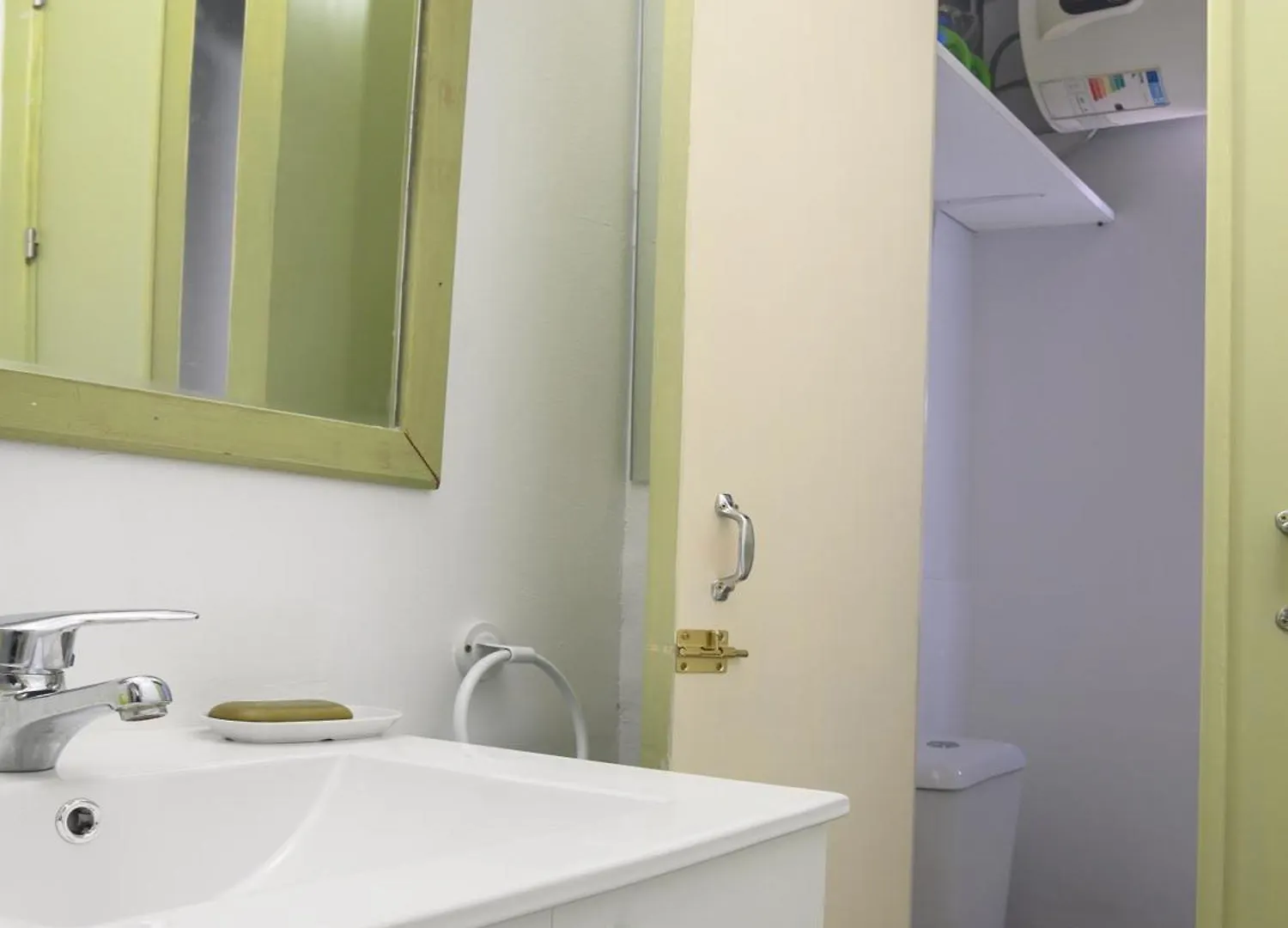 Ubytování v soukromí Habitaciones Green Door B&B Camas